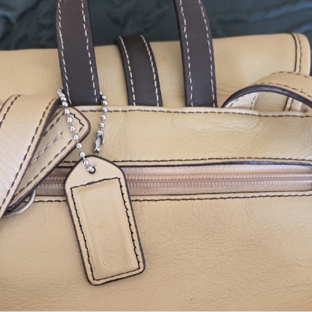 Coach Beige Leather Drawstring Backpack with Dark… - image 5